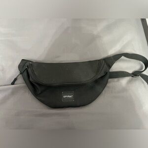 Black Fanny pack